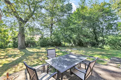 86 Vanguard Street, Bridgeport, CT 06606 - Photo 4