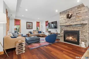 25 Brocketts Point Rd, Branford, CT 06405 - Photo 10