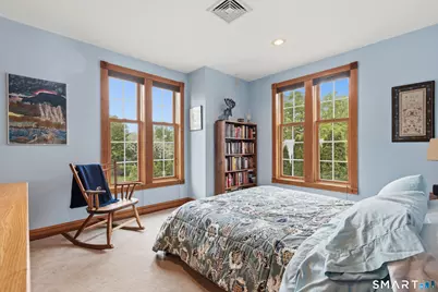 25 Brocketts Point Road, Branford, CT 06405 - Photo 20