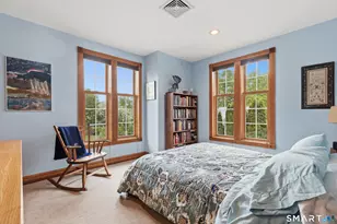25 Brocketts Point Rd, Branford, CT 06405 - Photo 20
