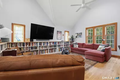 25 Brocketts Point Road, Branford, CT 06405 - Photo 22