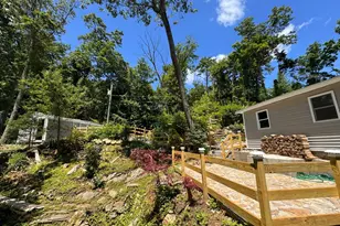 22 Hemlock Trail, Newtown, CT 06482 - Photo 4