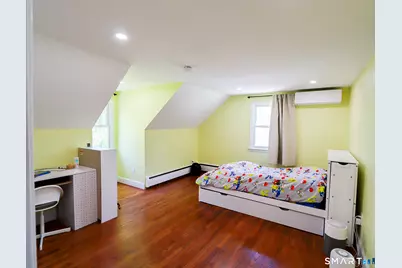 585 Burnham Street, East Hartford, CT 06108 - Photo 20