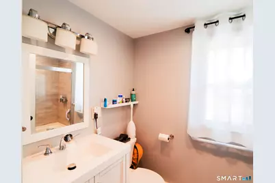 585 Burnham Street, East Hartford, CT 06108 - Photo 32