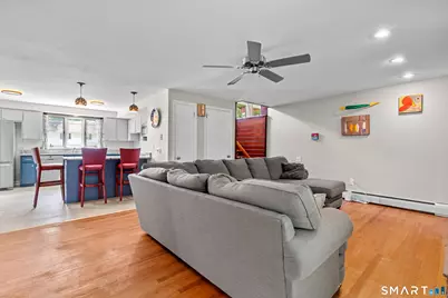 107 Round Hill Road, Wethersfield, CT 06109 - Photo 10
