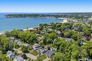 39 Kenilworth Dr W, Stamford, CT 06902 - Photo 2