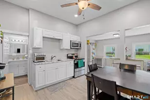 121 E Barber St, Windsor, CT 06095 - Photo 10