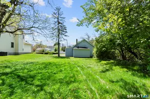 121 E Barber St, Windsor, CT 06095 - Photo 34