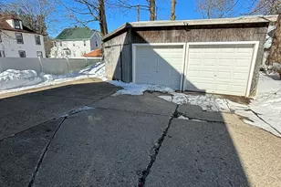 11 Roberts St, Bristol, CT 06010 - Photo 2