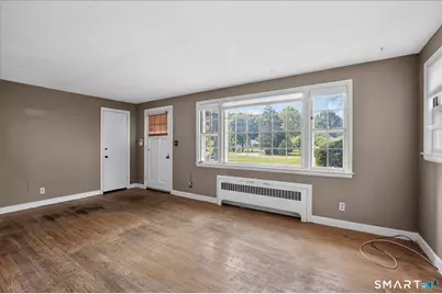 44 Lawrence Avenue, Avon, CT 06001 - Photo 8