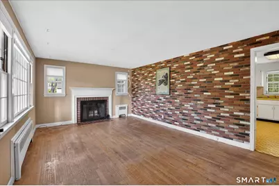 44 Lawrence Avenue, Avon, CT 06001 - Photo 6