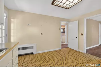 44 Lawrence Avenue, Avon, CT 06001 - Photo 14