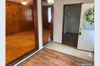 31 West Shore Drive, Enfield, CT 06082 - Photo 10