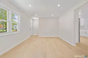 66 Northrop Rd, West Haven, CT 06516 - Photo 6