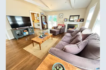 111 Hawthorne Avenue, Derby, CT 06418 - Photo 6