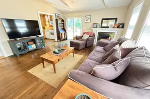 111 Hawthorne Ave, Derby, CT 06418 - Photo 6
