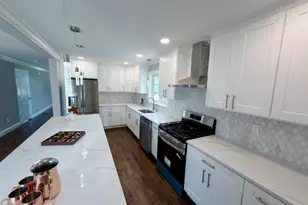 420 Greenwood St, Bridgeport, CT 06606 - Photo 10