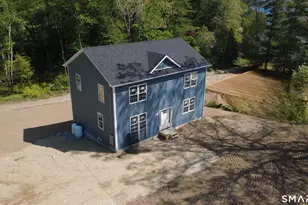 26 Holly Dr, Griswold, CT 06351 - Photo 4
