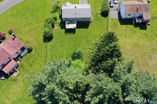 7 Jonathan Pl, Bloomfield, CT 06002 - Photo 18