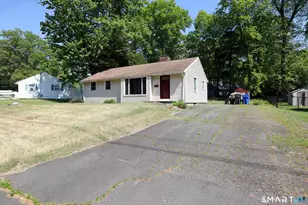 4 Woodside Dr, Bloomfield, CT 06002 - Photo 10