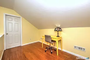 60 W Meadow Rd, Hamden, CT 06518 - Photo 32