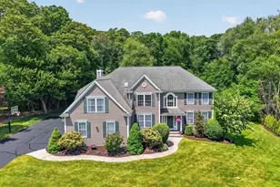 15 Harvest Glen, East Lyme, CT 06333 - Photo 1