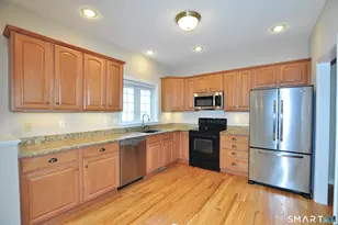 110 Turnberry Ln, Windsor, CT 06095 - Photo 12