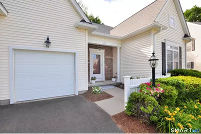 110 Turnberry Lane #110, Windsor, CT 06095 - Photo 2