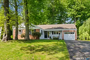 25 Miamis Rd, West Hartford, CT 06117 - Photo 2