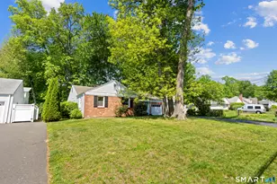25 Miamis Rd, West Hartford, CT 06117 - Photo 4