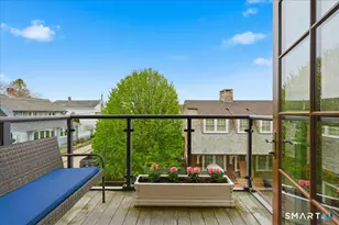 8 Stonington Commons, Stonington, CT 06378 - Photo 10