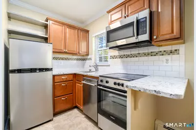 398 Courtland Avenue #11, Stamford, CT 06906 - Photo 6