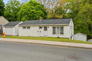 322 Pearl Lake Rd, Waterbury, CT 06706 - Photo 24