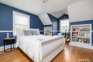 216 Sterling St, Fairfield, CT 06825 - Photo 18