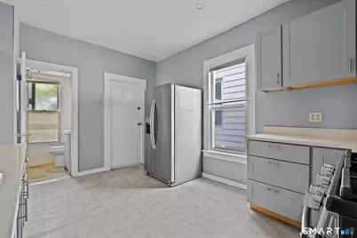 651 Iranistan Avenue #2, Bridgeport, CT 06605 - Photo 2