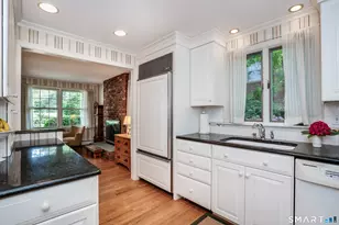 154 Steele Rd, West Hartford, CT 06119 - Photo 14