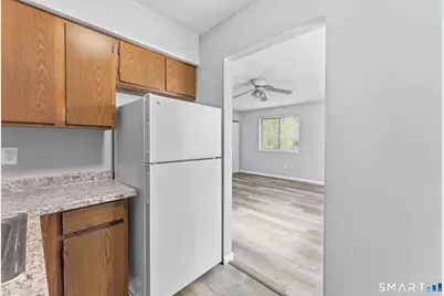5-7 Warner St Extension #5B, Hartford, CT 06114 - Photo 8