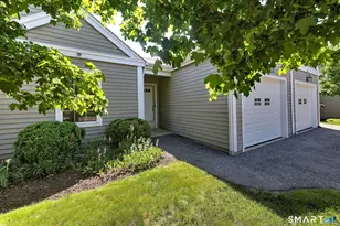 65 Elizabeth Cir, Newtown, CT 06482 - Photo 2