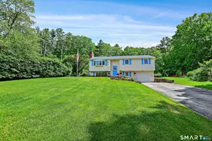 17 Plainview Dr, Plainfield, CT 06239 - Photo 1