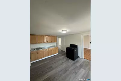 162 Norwich Avenue #2nd Floor, Norwich, CT 06360 - Photo 4