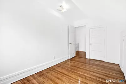 408 East Avenue, Bridgeport, CT 06610 - Photo 32