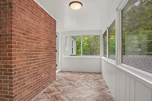 950 Benham St, Hamden, CT 06514 - Photo 18