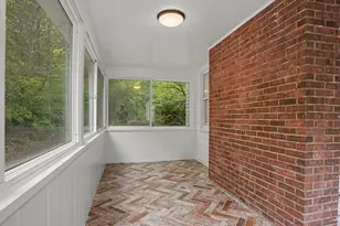 950 Benham St, Hamden, CT 06514 - Photo 20