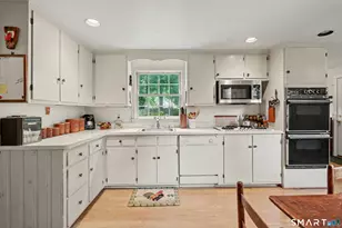 240 N Cedar Rd, Fairfield, CT 06824 - Photo 16