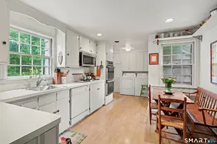 240 N Cedar Rd, Fairfield, CT 06824 - Photo 18