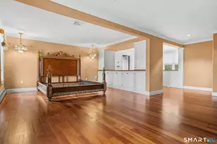 250 Tanglewood Rd, Stratford, CT 06614 - Photo 24
