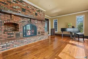 250 Tanglewood Rd, Stratford, CT 06614 - Photo 4