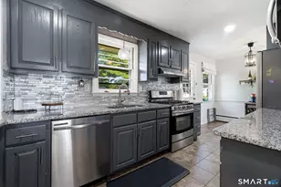 100 Cornell Cir, East Hartford, CT 06108 - Photo 14