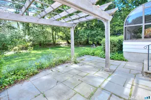 533 N Benson Rd, Fairfield, CT 06824 - Photo 8