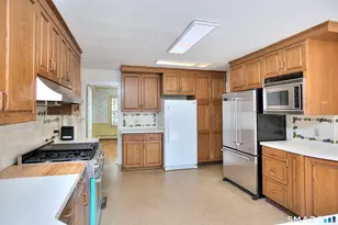 533 N Benson Rd, Fairfield, CT 06824 - Photo 30